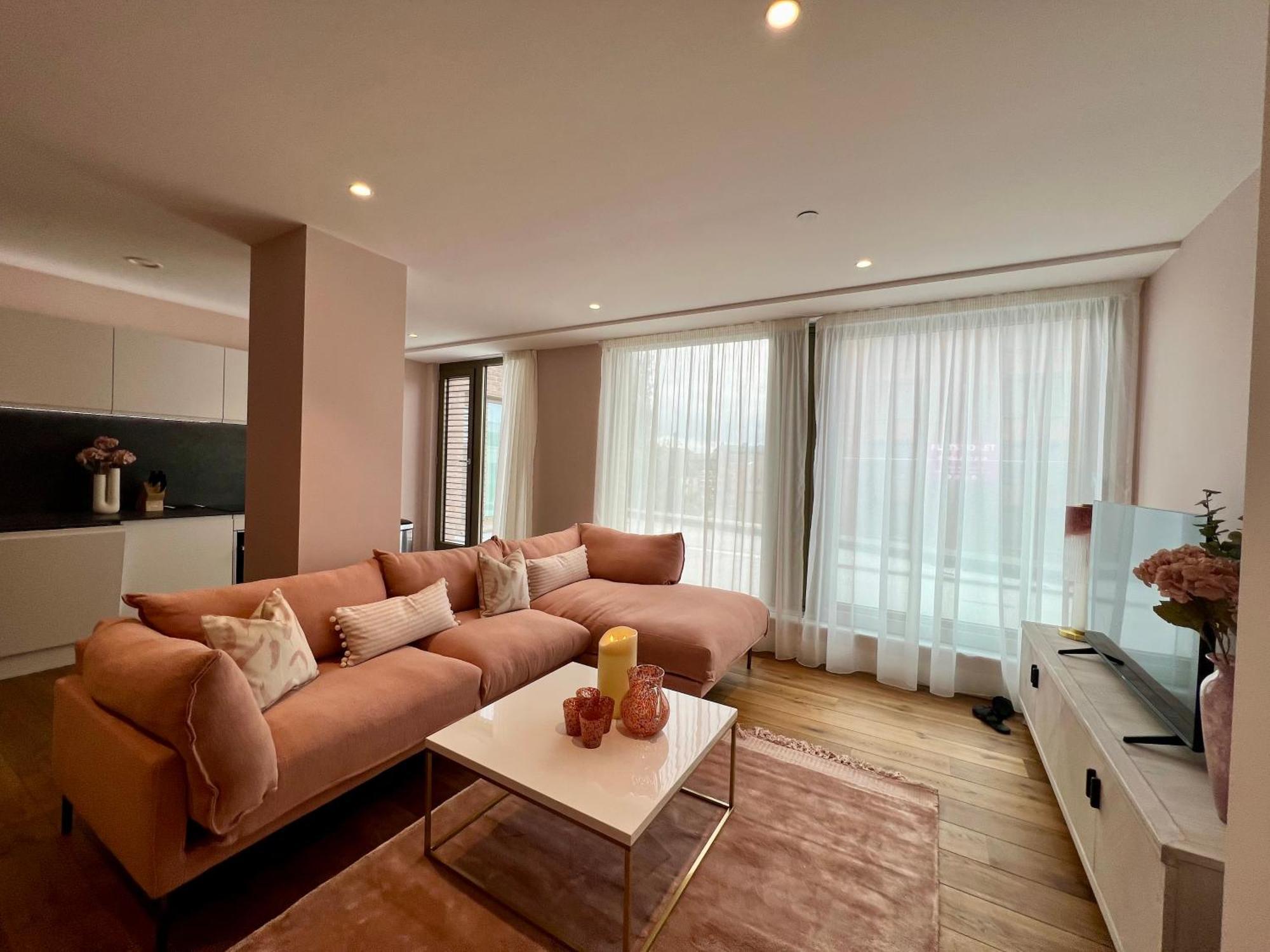 The Pink Palace At Ryedale House 요크 외부 사진